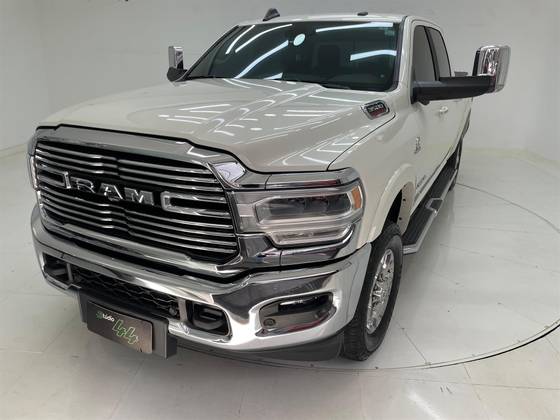 RAM 3500 6.7 I6 TURBO DIESEL LARAMIE CD 4X4 AUTOMÁTICO RAM 3500 6.7 I6 TURBO DIESEL LARAMIE CD 4X4 AUTOMÁTICO